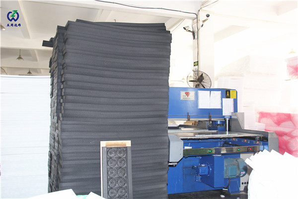 五周泡綿|被EVA內襯承包的“五金小掛件” 五周泡綿|被EVA內襯承包的“五金小掛件”