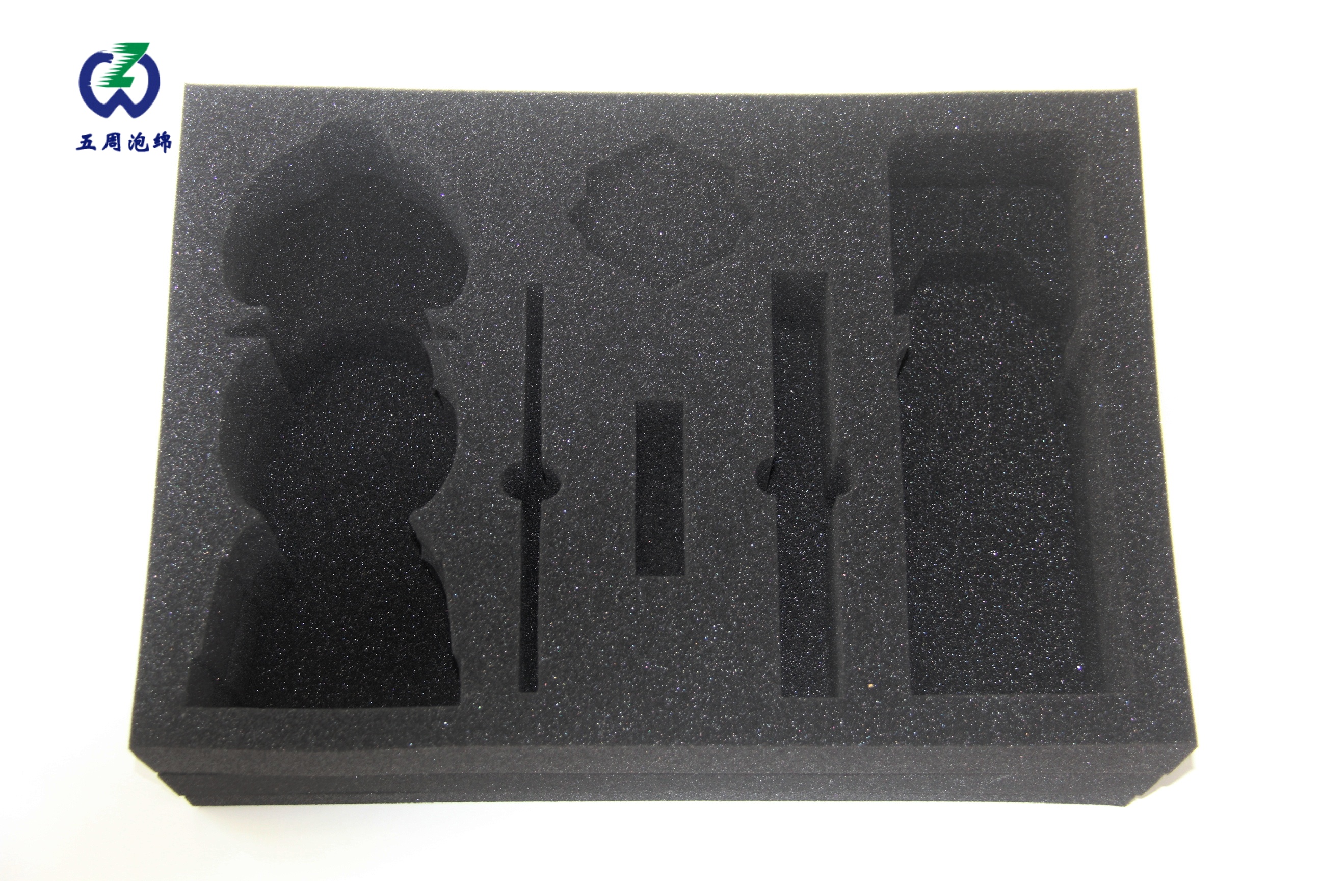 PU海綿內襯：材質特性與應用場景全解析